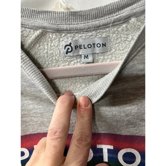Peloton Womens Heather Grey Gradient Logo Raglan Sweatshirt Size M Together We G - Picture 2 of 4